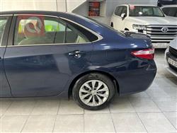 تۆیۆتا کامری